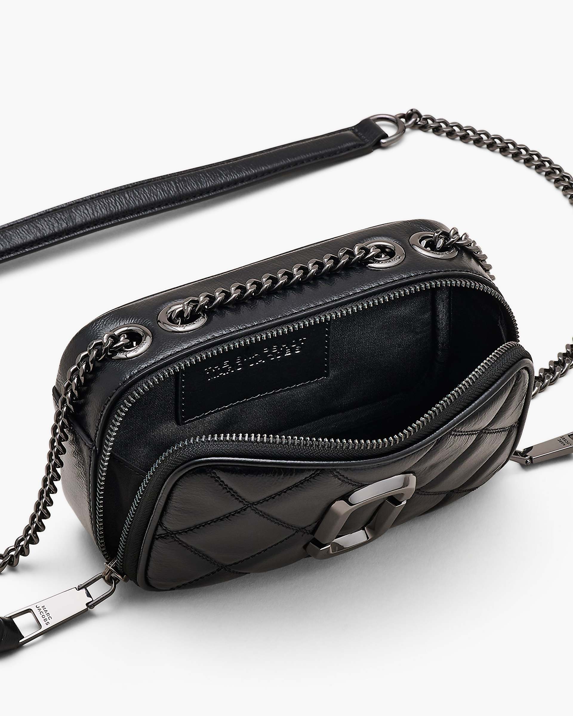 The Quilted Softshot - Black