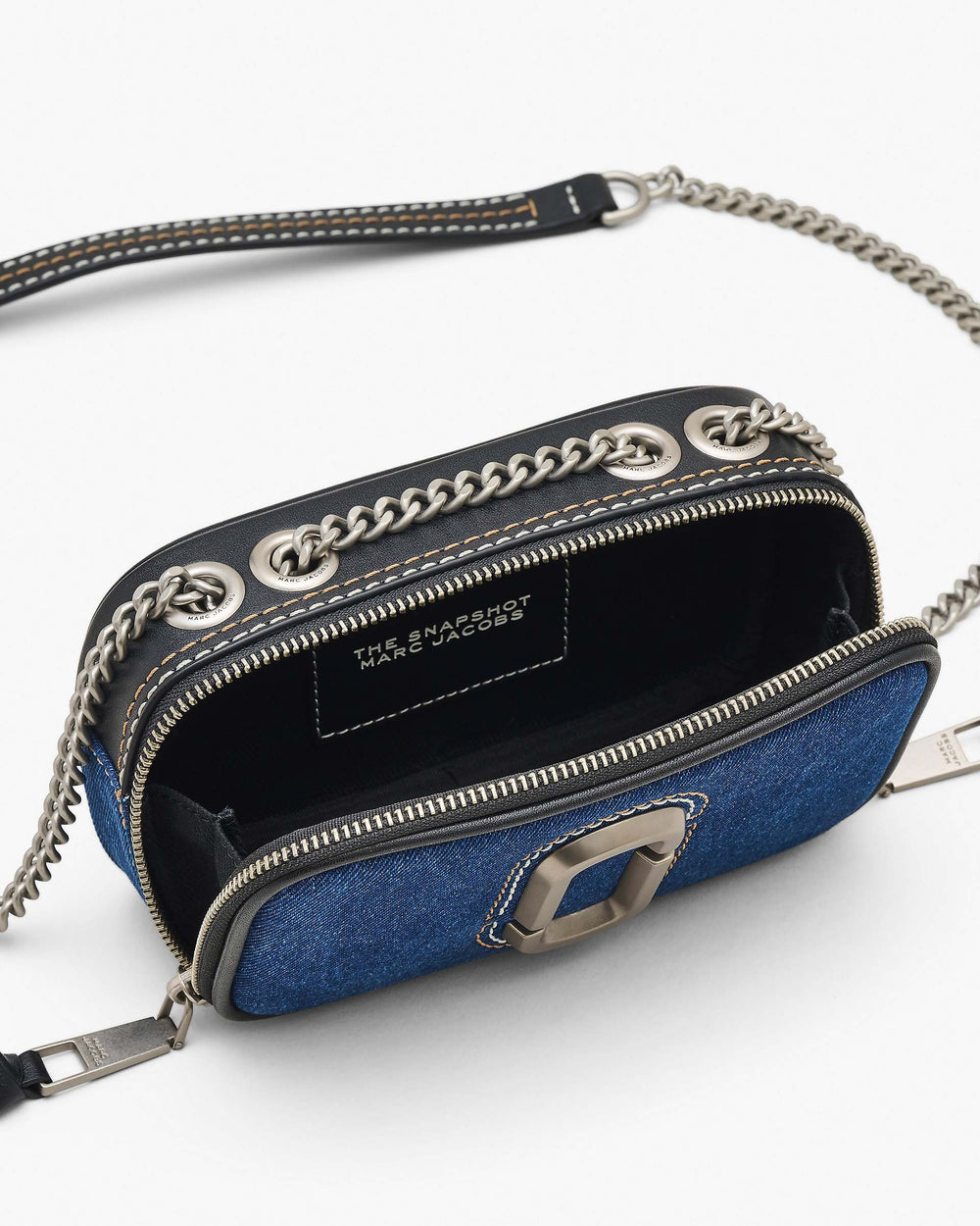 The Denim Chain Softshot - Dark Wash