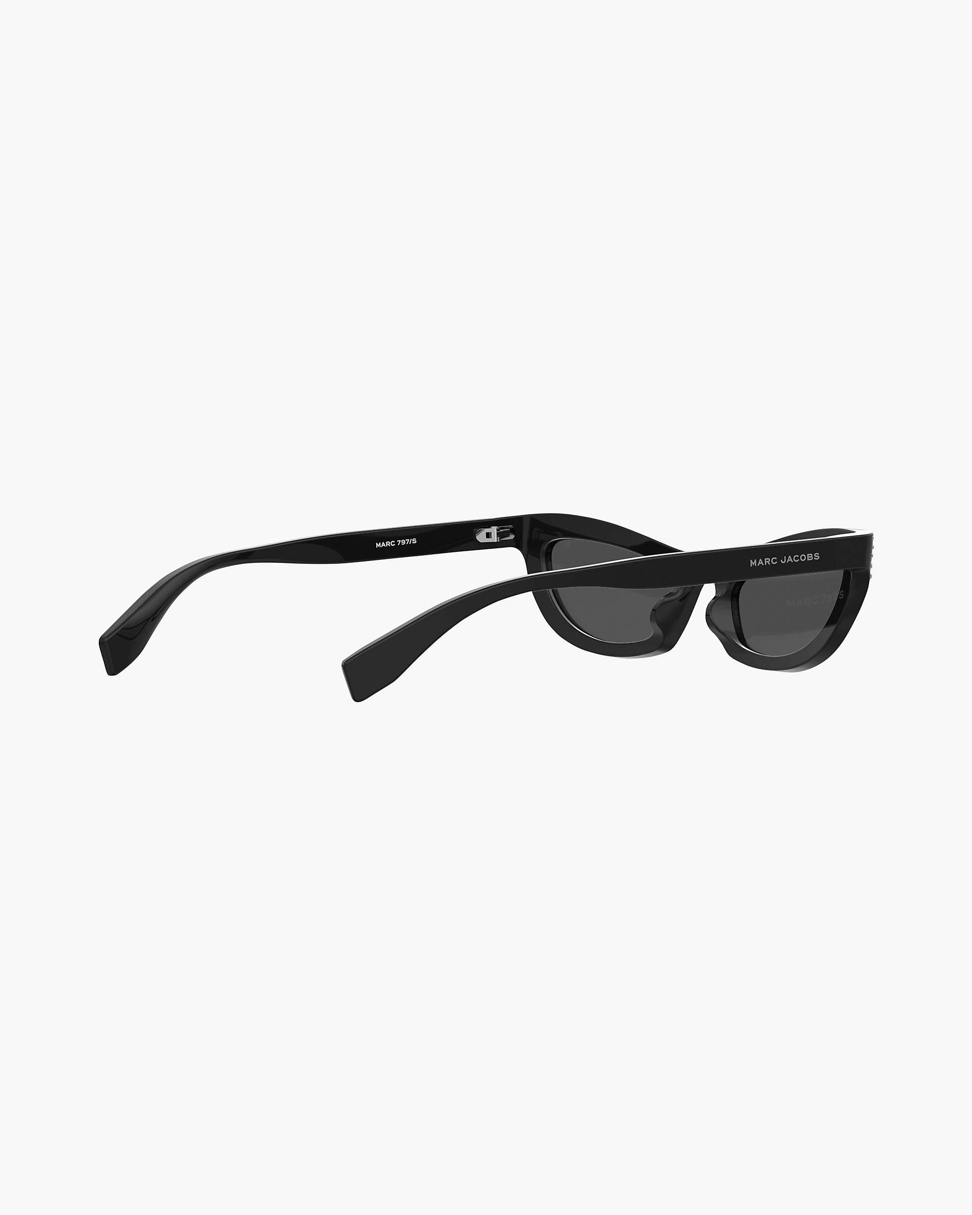 The Cat Eye Sunglasses - Black