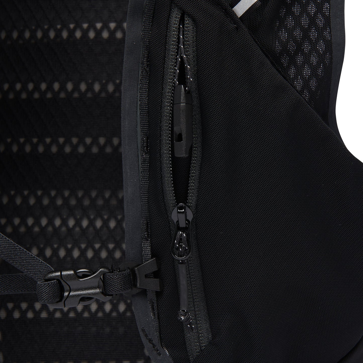 Black Diamond Distance 15 Backpack - Past Season