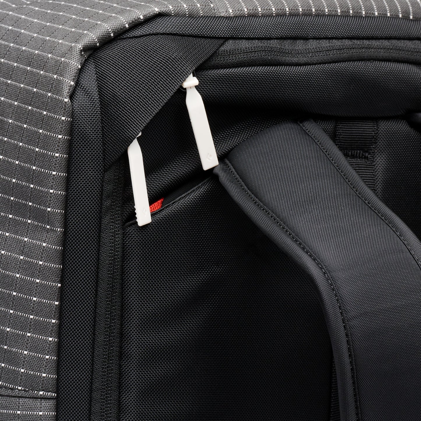 Black Diamond Stonehauler 40 L Travel Pack