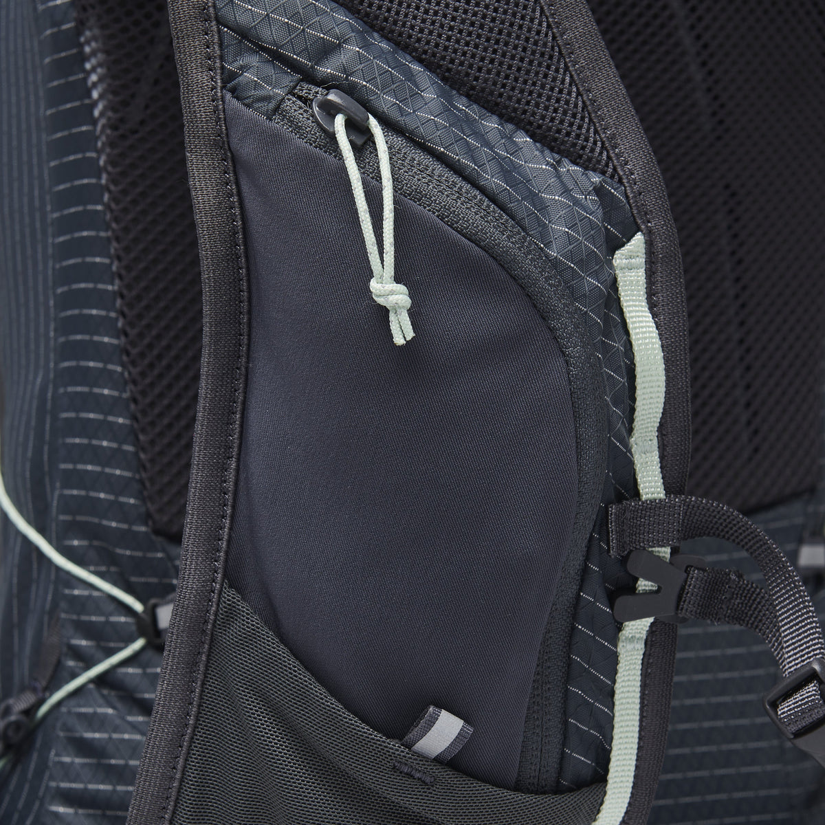 Black Diamond Women's Pursuit 15 Backpack - Past Season