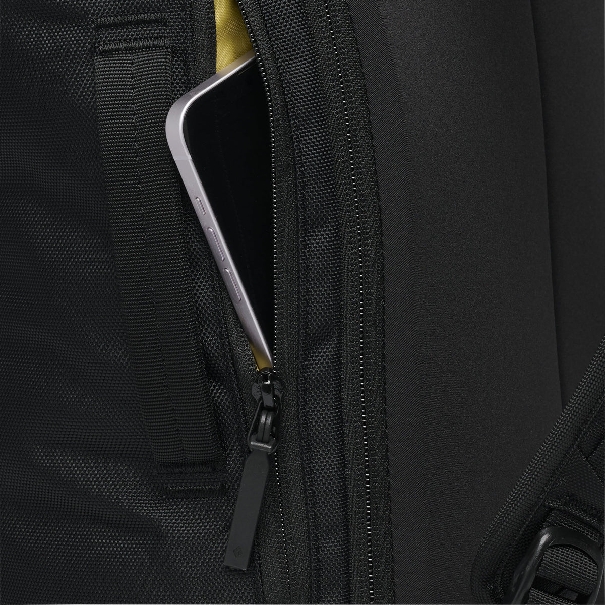 Black Diamond Street Creek 30 RT Backpack