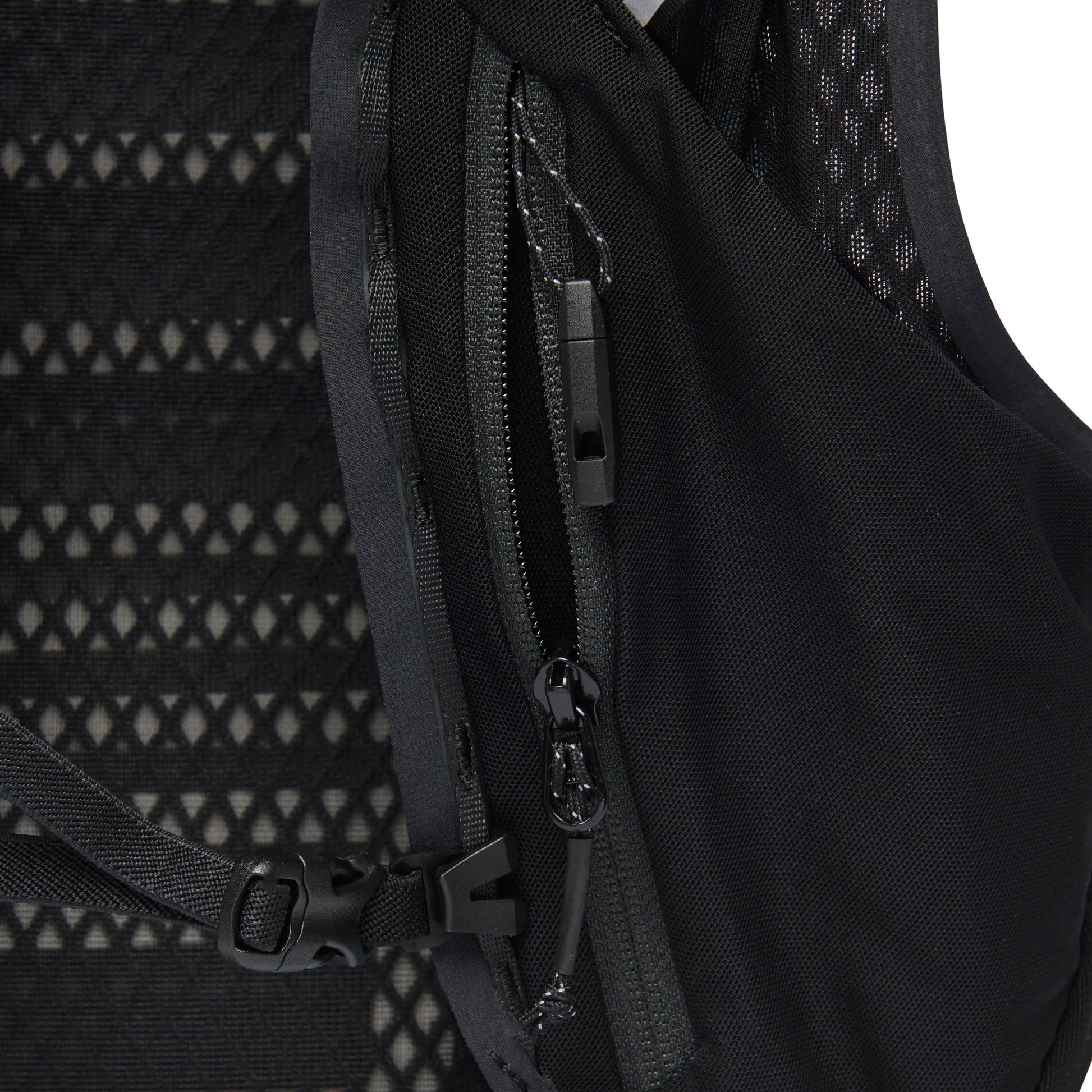 Black Diamond Women's Distance 15 Backpack - Past Season