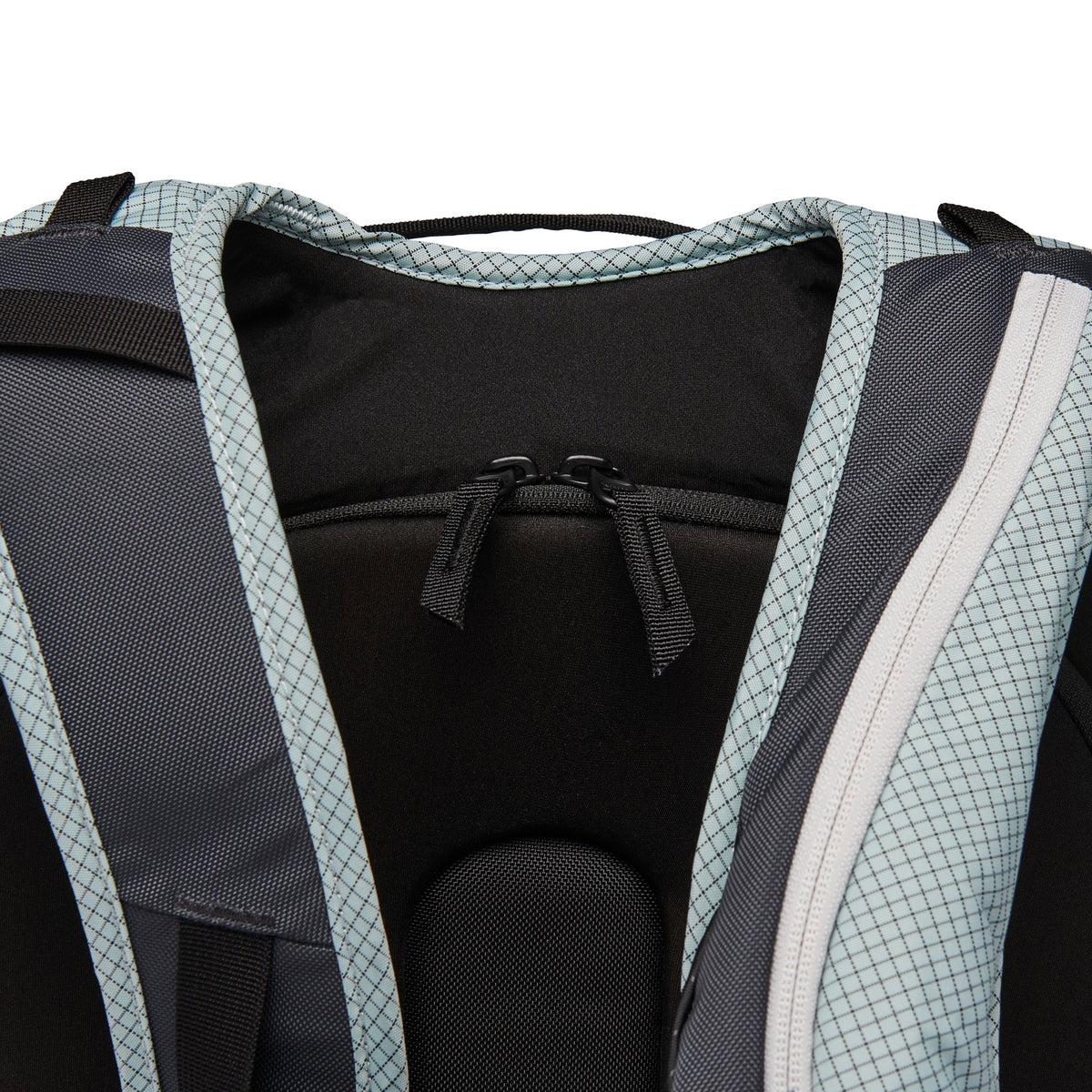 Black Diamond Dawn Patrol 32 Backpack - Past Season